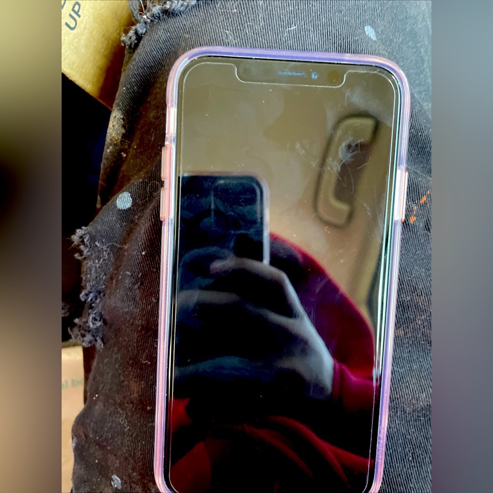 iPhone XR (unlocked) 128 GB. Go for $450